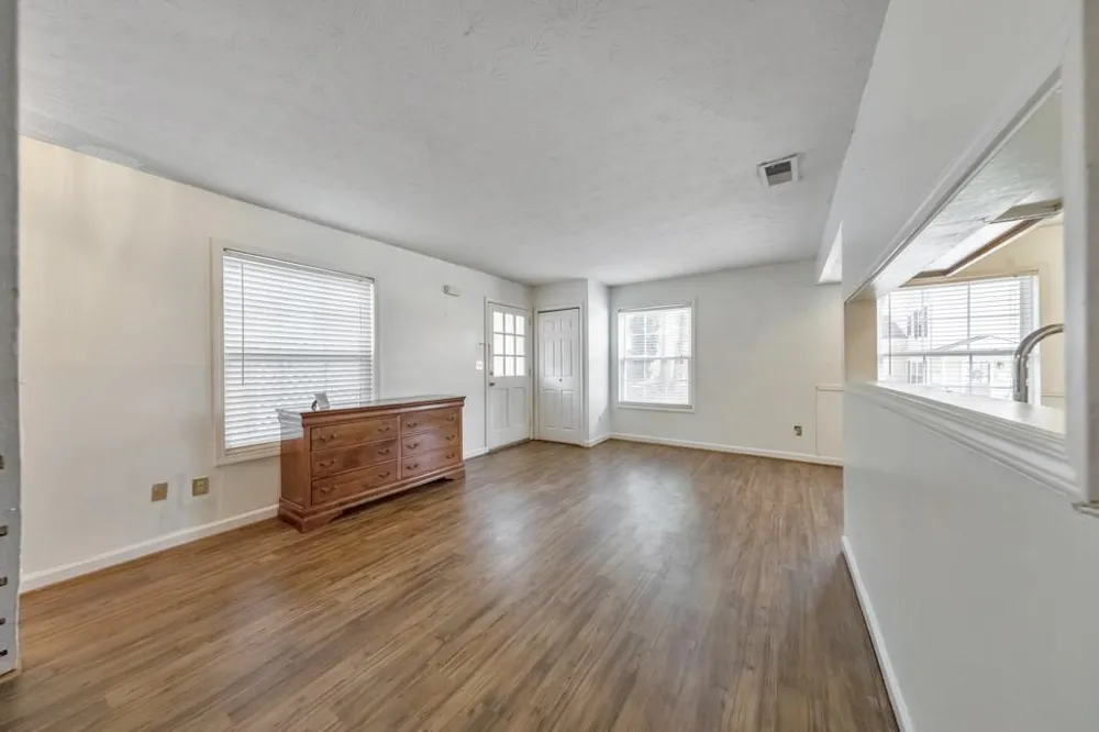 1313 Surrey Lane SW Marietta, GA 30008