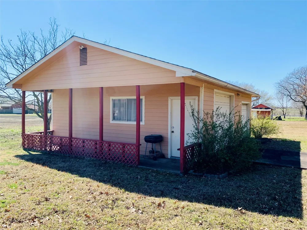 306 Pecan Street Howe, TX 75459
