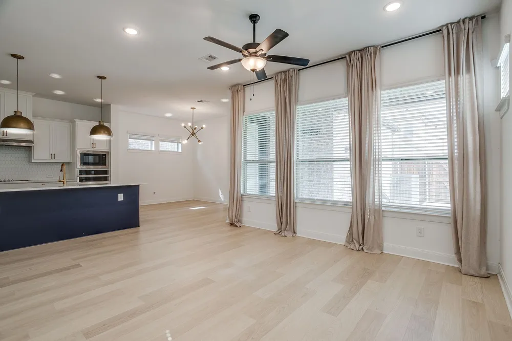 708 Pheasant Run Street Arlington, TX 76005