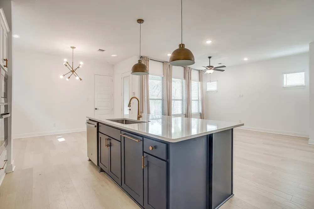 708 Pheasant Run Street Arlington, TX 76005