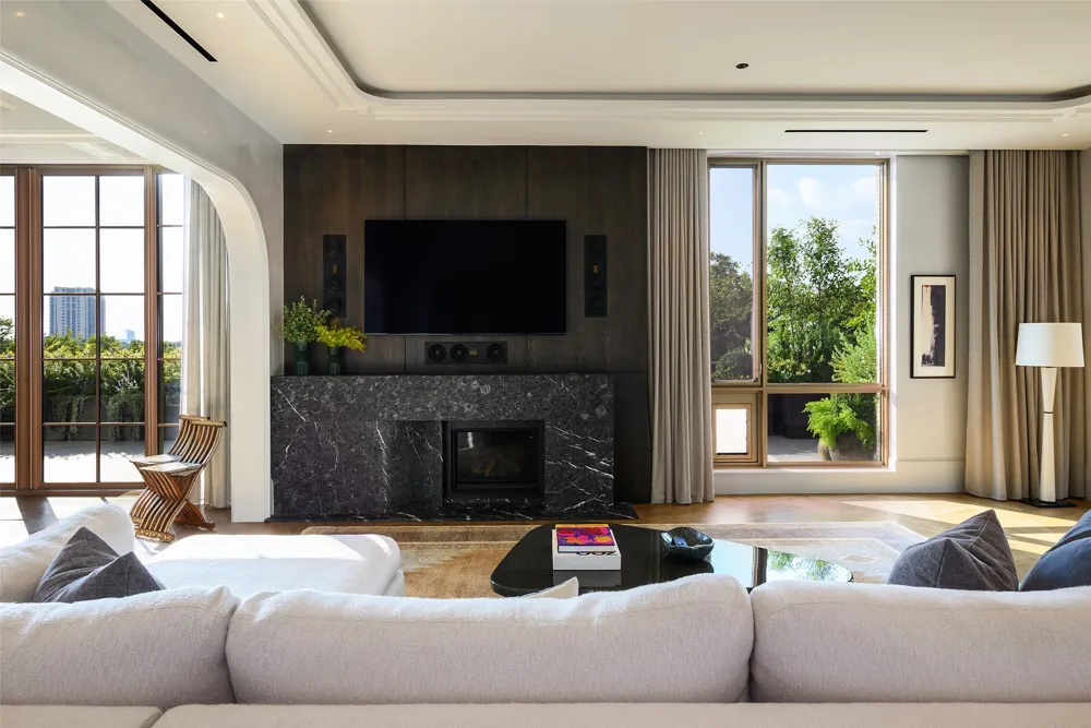 4205 Buena Vista Street #302 Dallas, TX 75205