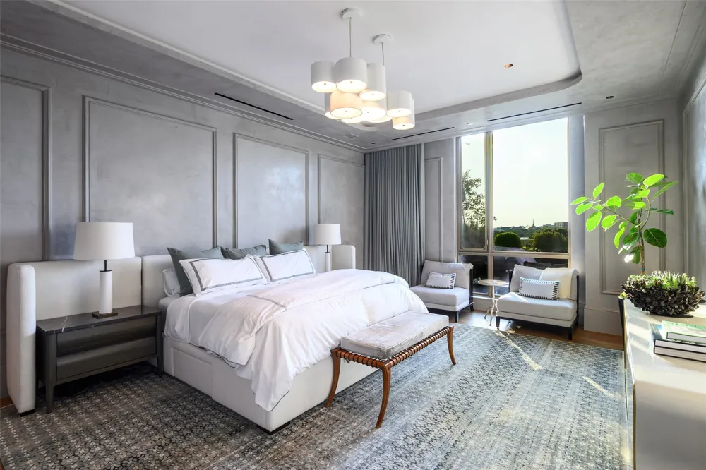4205 Buena Vista Street #302 Dallas, TX 75205
