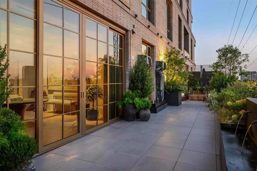 4205 Buena Vista Street #302 Dallas, TX 75205