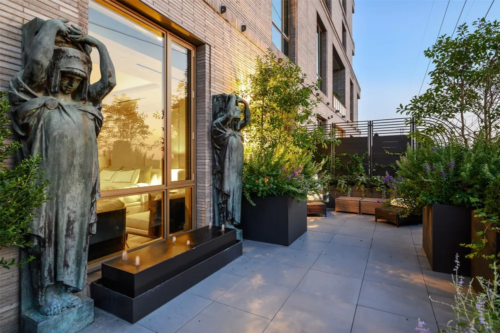 4205 Buena Vista Street #302 Dallas, TX 75205
