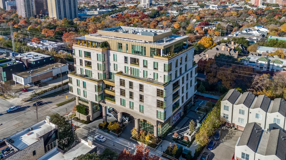 4205 Buena Vista Street #302 Dallas, TX 75205