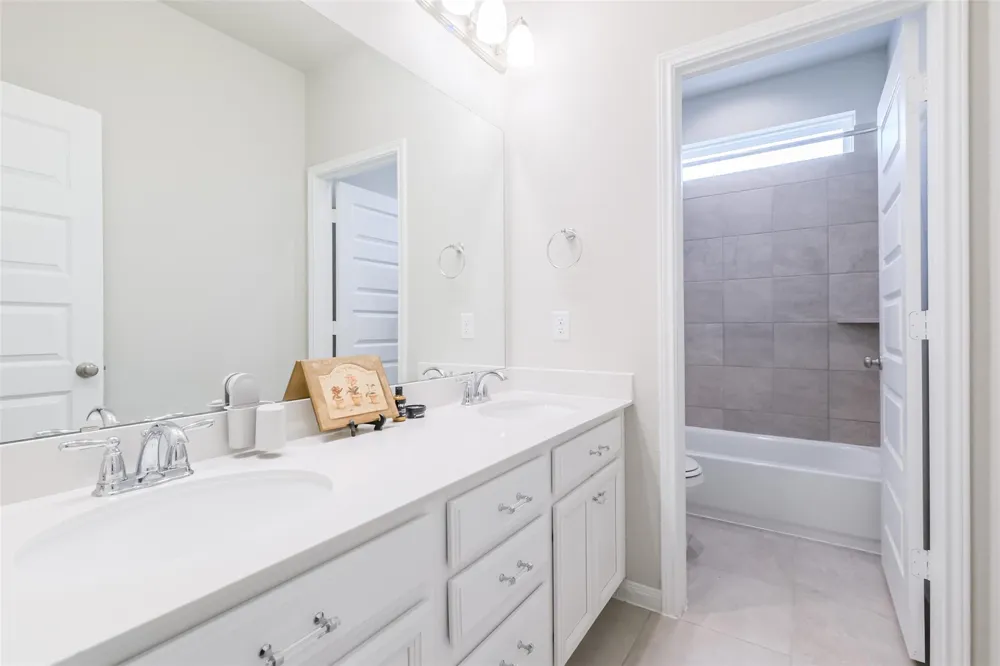 3125 Cloud Forest Lane Houston, TX 77080