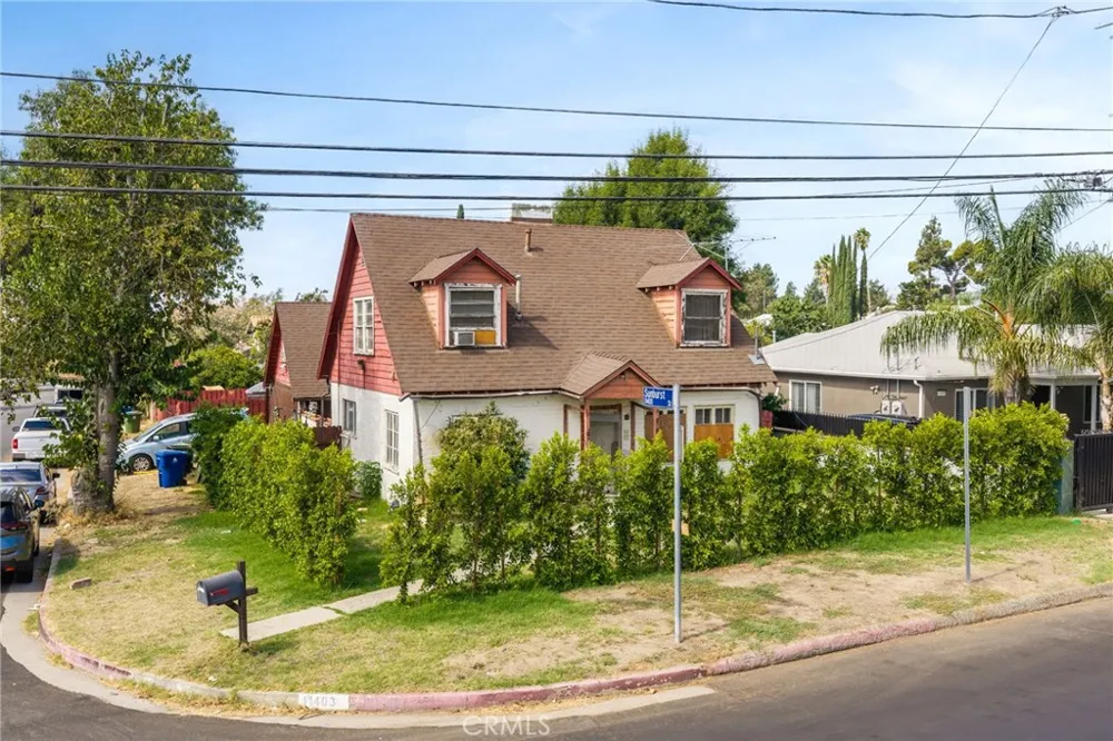 11403 Eldridge Avenue Sylmar, CA 91342