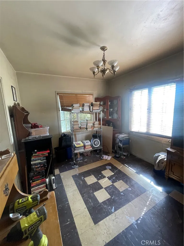 11403 Eldridge Avenue Sylmar, CA 91342