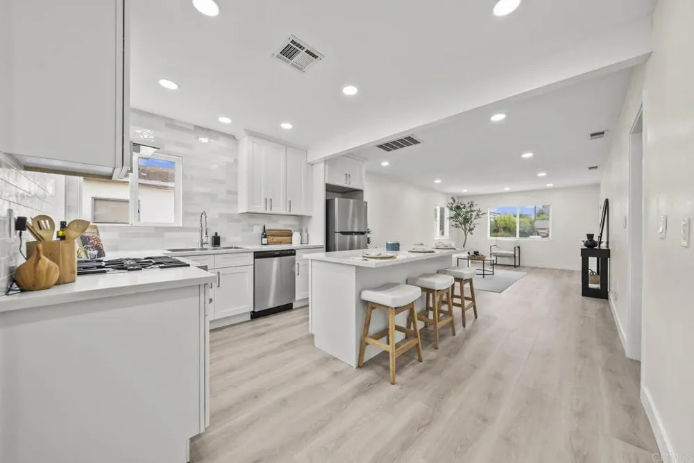 4733 Soria Drive San Diego, CA 92115