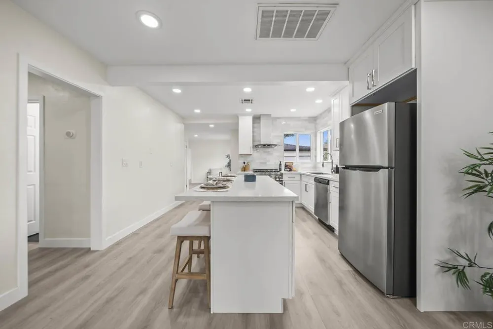 4733 Soria Drive San Diego, CA 92115