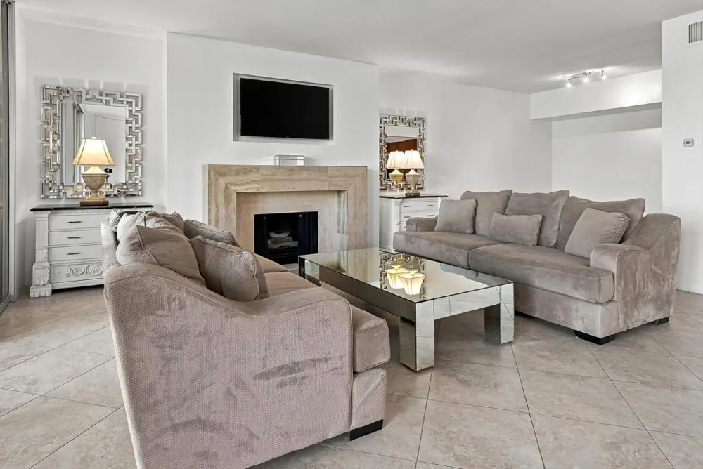 900 Island Drive #105 Rancho Mirage, CA 92270
