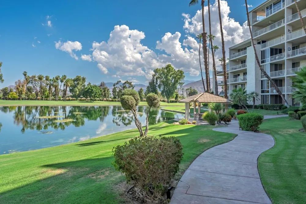 900 Island Drive #105 Rancho Mirage, CA 92270