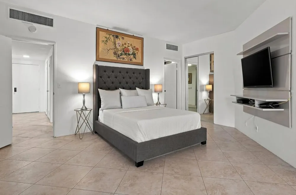 900 Island Drive #105 Rancho Mirage, CA 92270