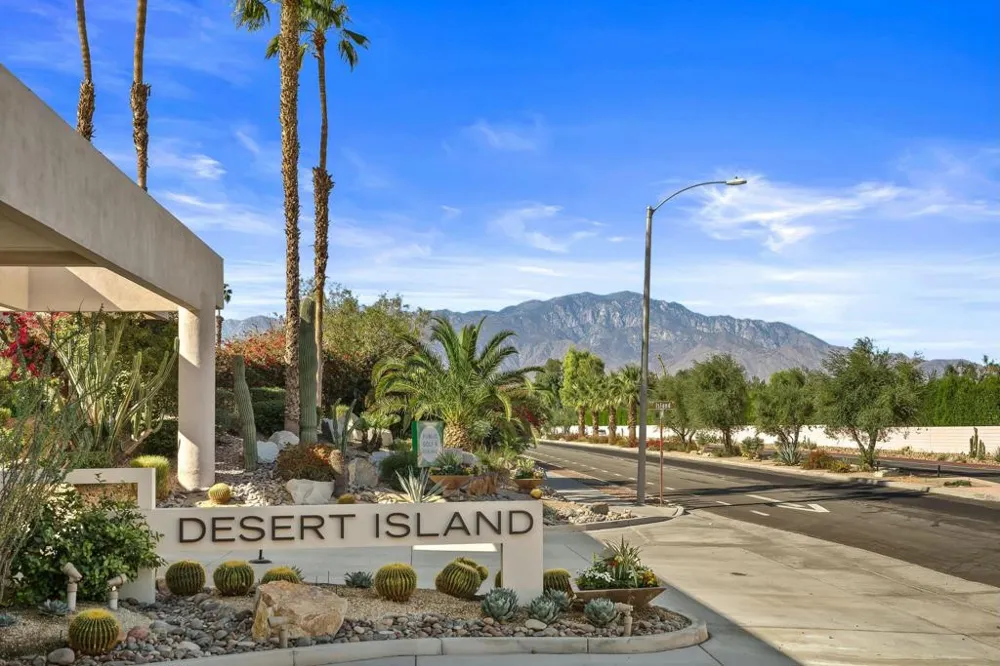 900 Island Drive #105 Rancho Mirage, CA 92270