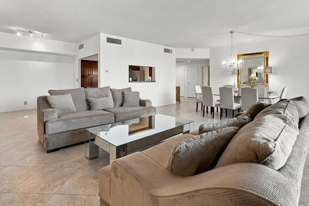 900 Island Drive #105 Rancho Mirage, CA 92270