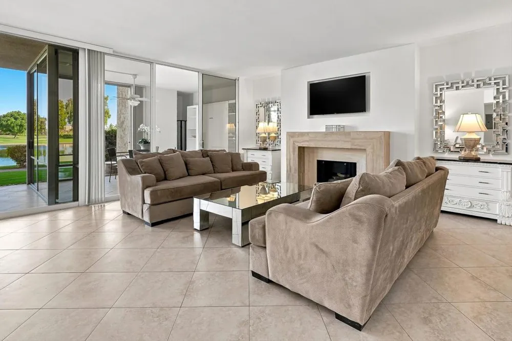 900 Island Drive #105 Rancho Mirage, CA 92270
