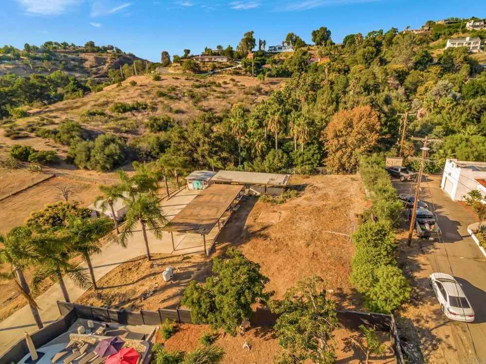 9210 Tropico Drive La Mesa, CA 91941