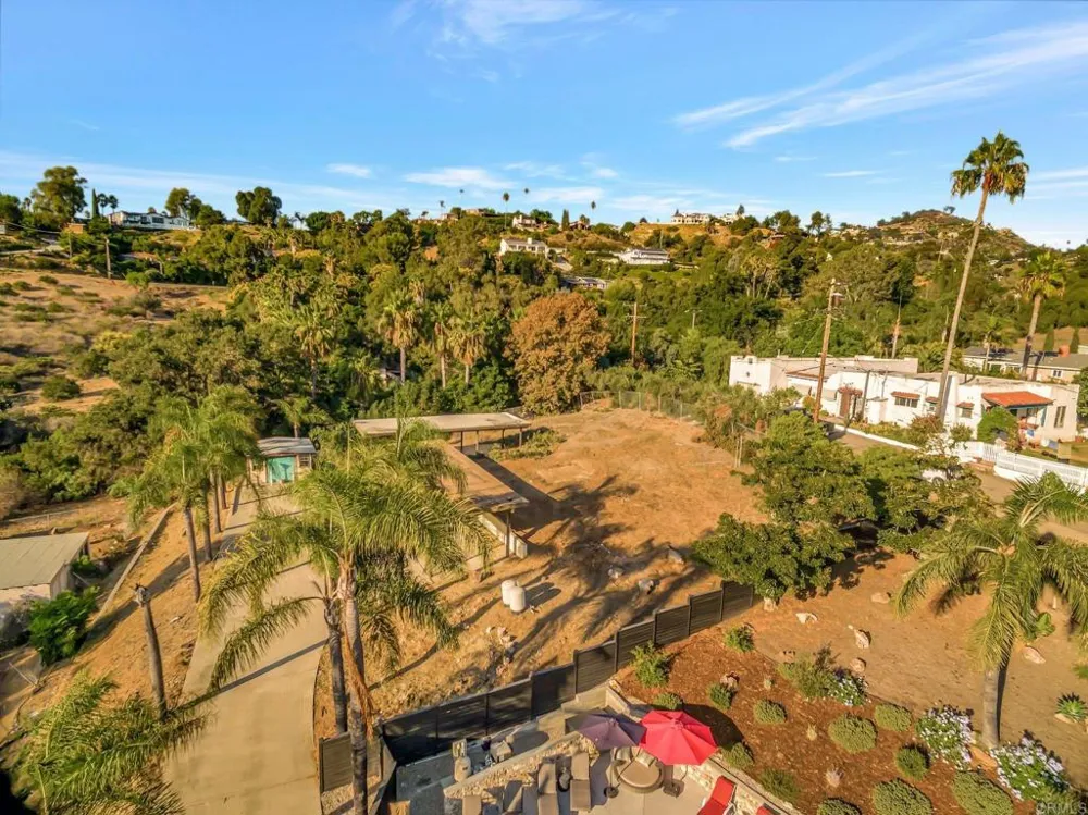 9210 Tropico Drive La Mesa, CA 91941