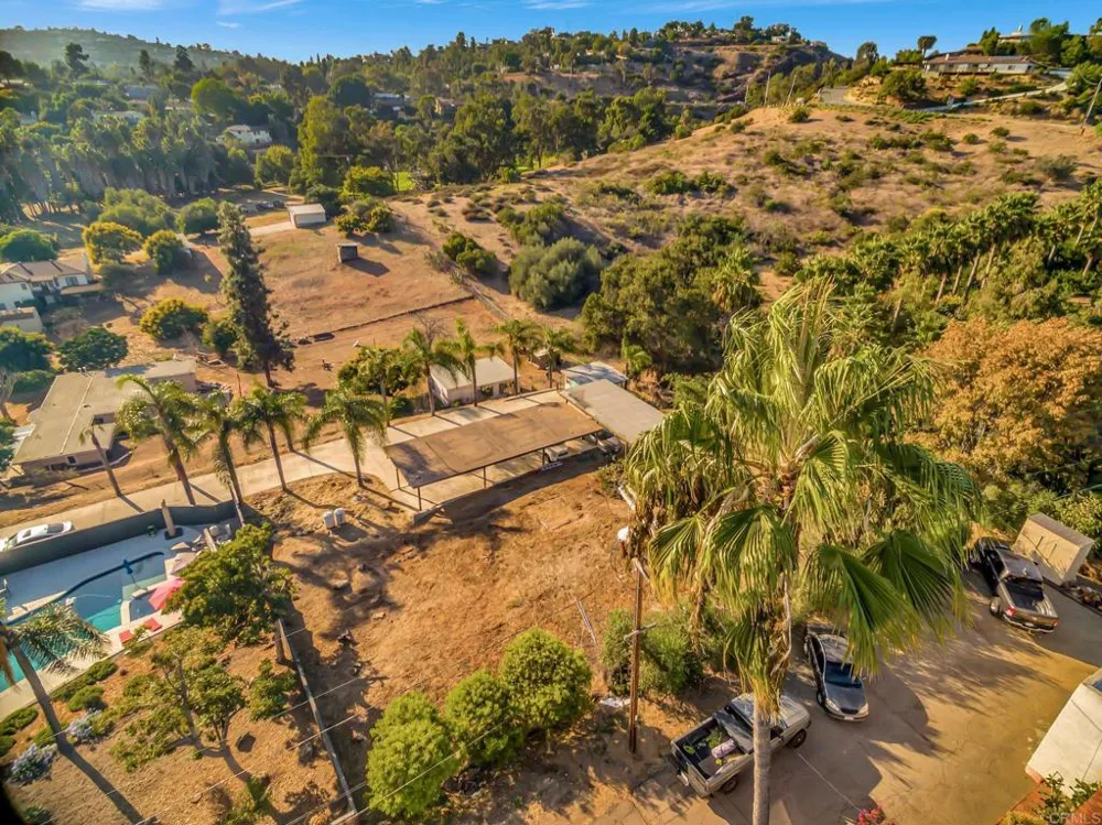 9210 Tropico Drive La Mesa, CA 91941