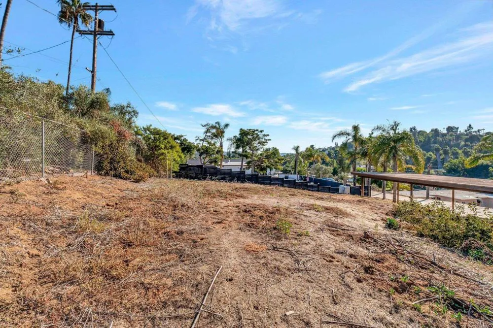 9210 Tropico Drive La Mesa, CA 91941