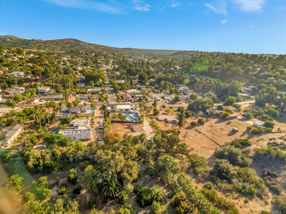 9210 Tropico Drive La Mesa, CA 91941
