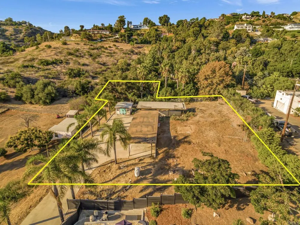 9210 Tropico Drive La Mesa, CA 91941