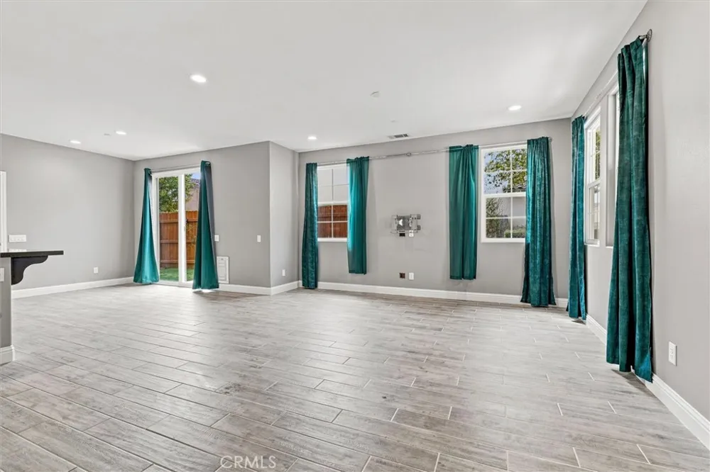 1950 Blue Sage Santa Maria, CA 93458