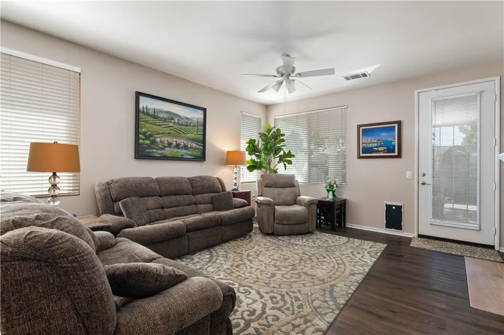 30299 Mondavi Murrieta, CA 92563