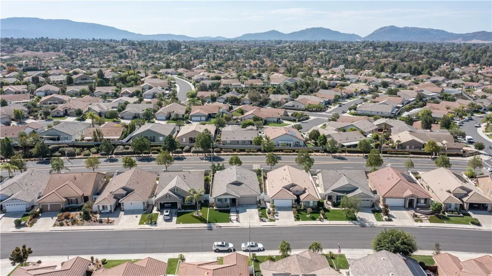 30299 Mondavi Murrieta, CA 92563