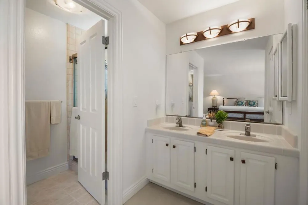 24635 Heather Heights Road Saratoga, CA 95070