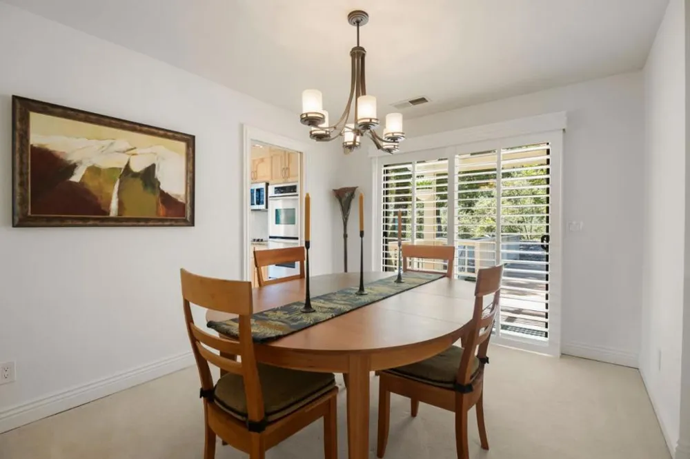 24635 Heather Heights Road Saratoga, CA 95070