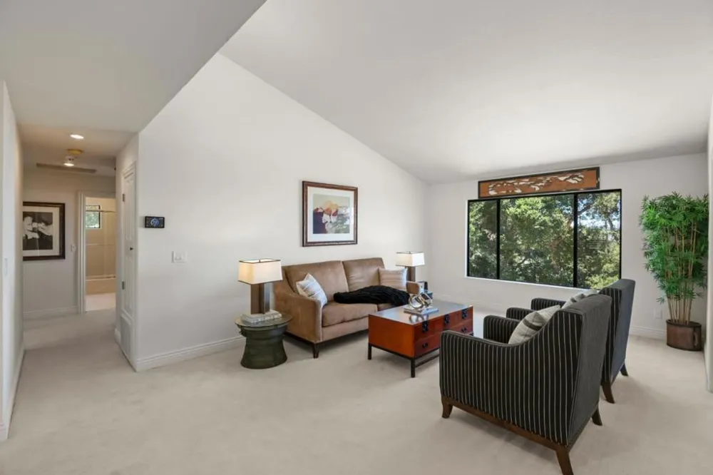24635 Heather Heights Road Saratoga, CA 95070