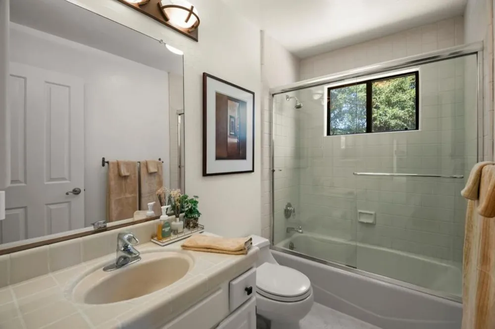 24635 Heather Heights Road Saratoga, CA 95070