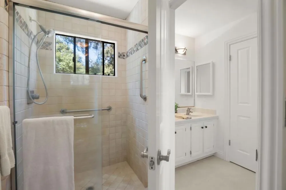 24635 Heather Heights Road Saratoga, CA 95070
