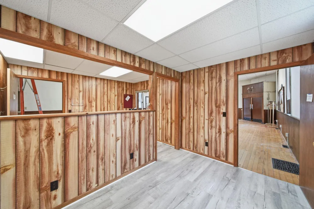 106 E Commercial Street Brooklyn, MI 49230