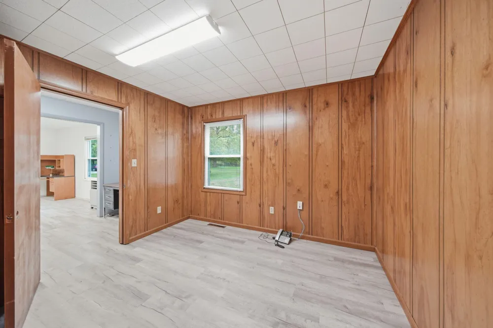 106 E Commercial Street Brooklyn, MI 49230
