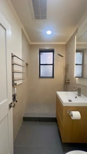 301 79TH ST North Bergen, NJ 07047