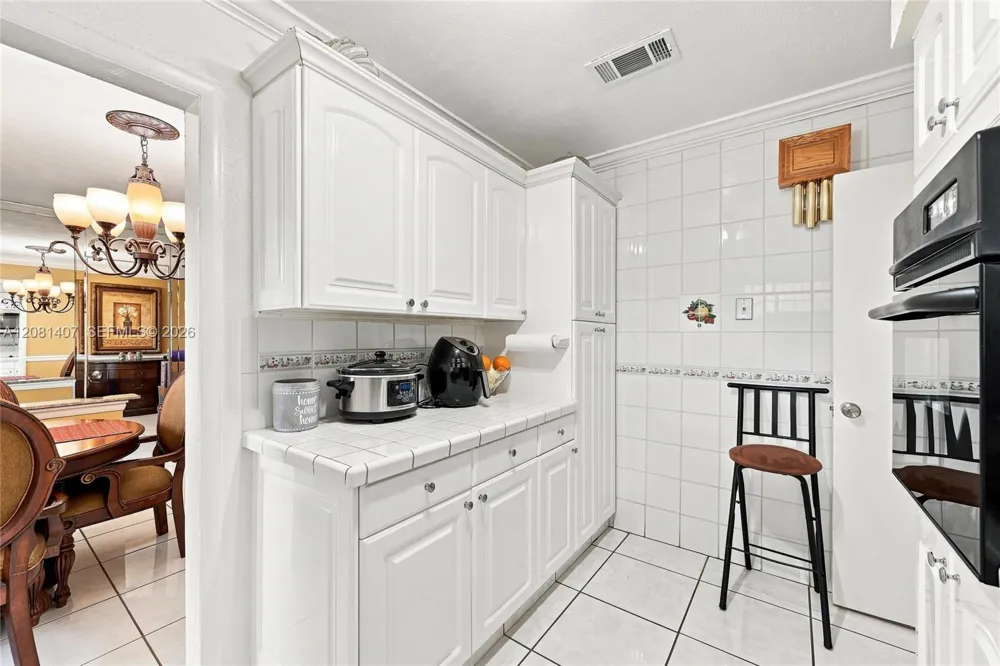 4470 NW 171st Ter Miami Gardens, FL 33055