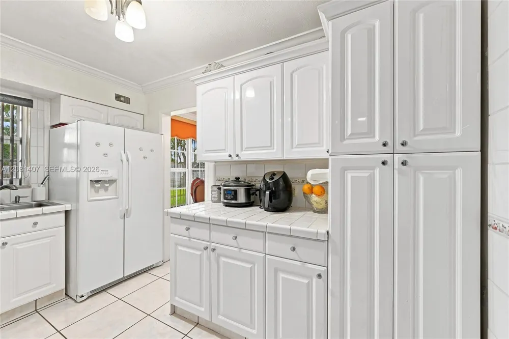 4470 NW 171st Ter Miami Gardens, FL 33055