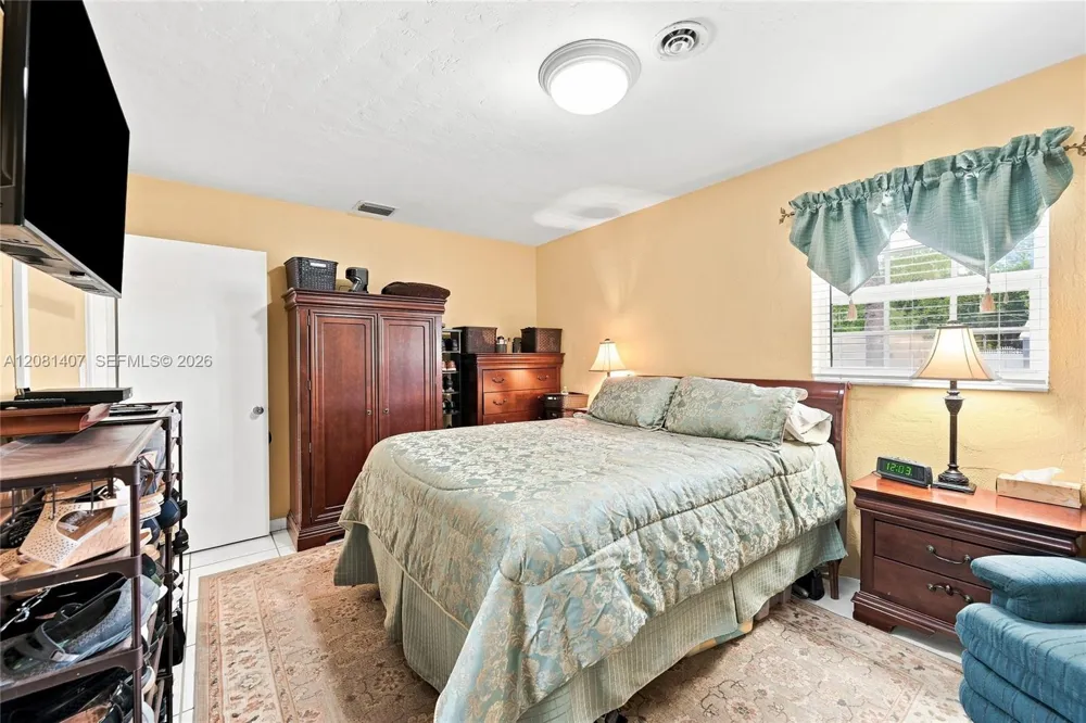 4470 NW 171st Ter Miami Gardens, FL 33055