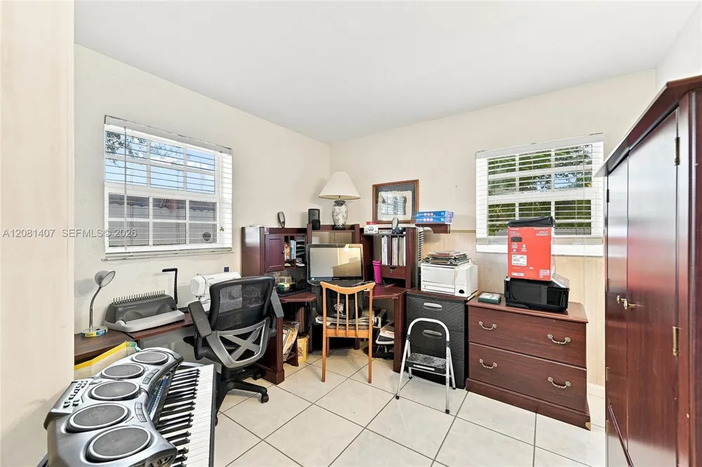 4470 NW 171st Ter Miami Gardens, FL 33055