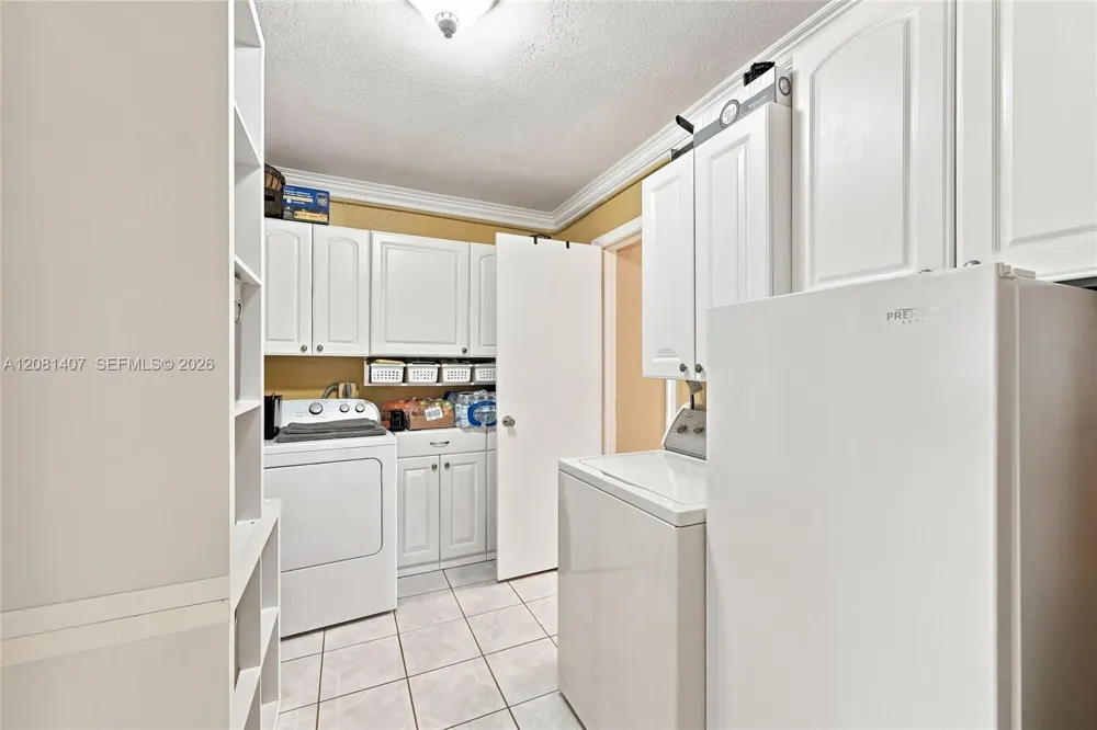 4470 NW 171st Ter Miami Gardens, FL 33055