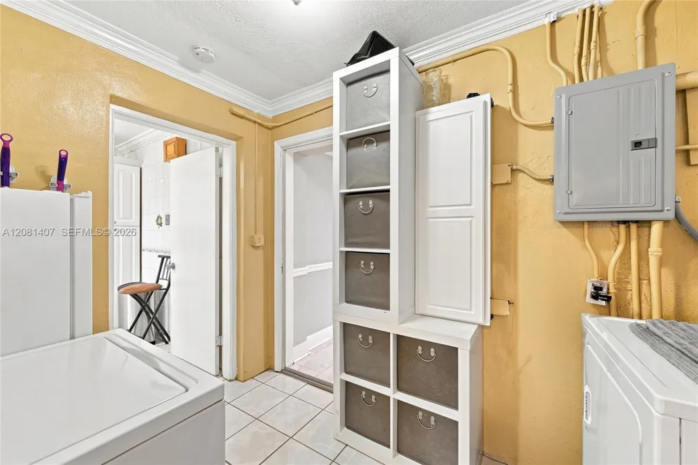 4470 NW 171st Ter Miami Gardens, FL 33055