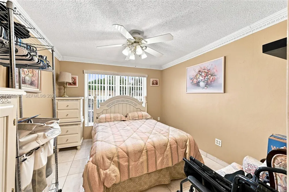 4470 NW 171st Ter Miami Gardens, FL 33055