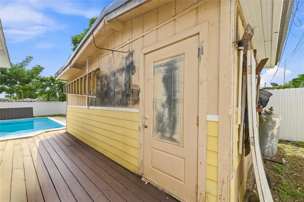 4470 NW 171st Ter Miami Gardens, FL 33055