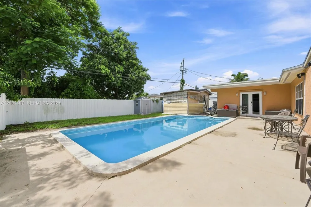4470 NW 171st Ter Miami Gardens, FL 33055