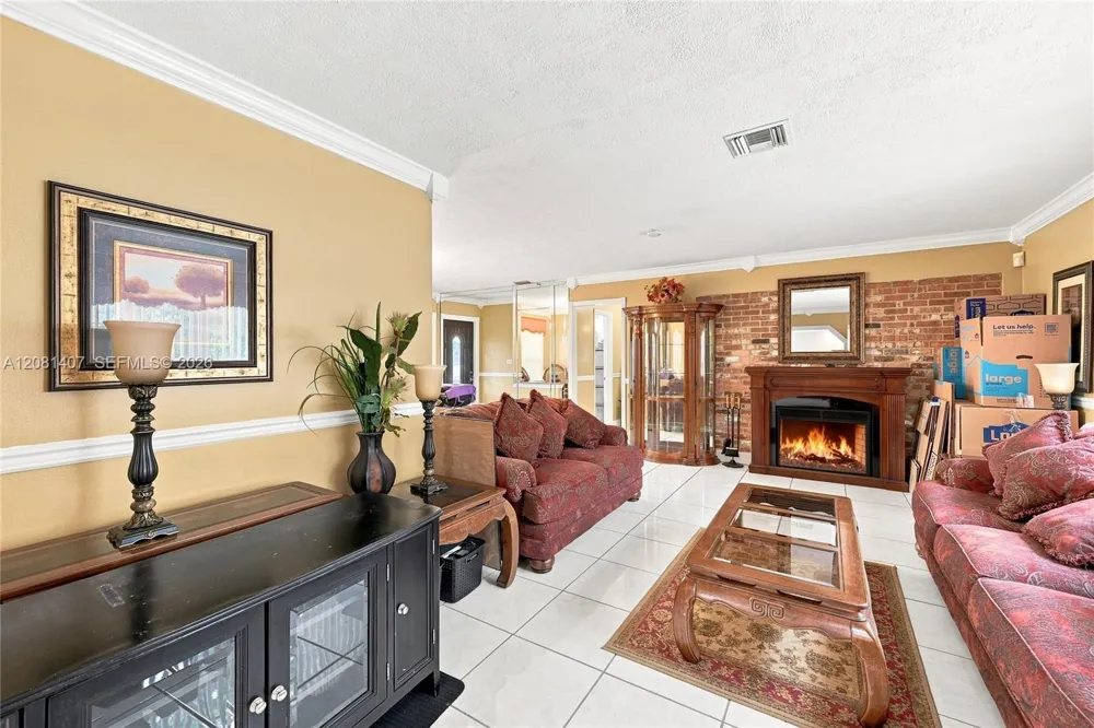 4470 NW 171st Ter Miami Gardens, FL 33055