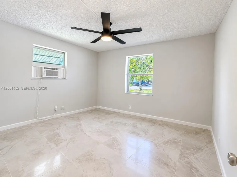2631 NW 6th St Pompano Beach, FL 33069