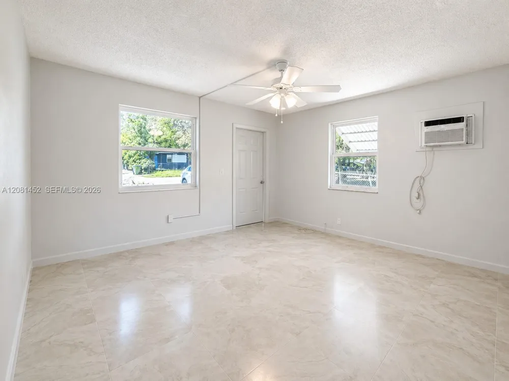 2631 NW 6th St Pompano Beach, FL 33069
