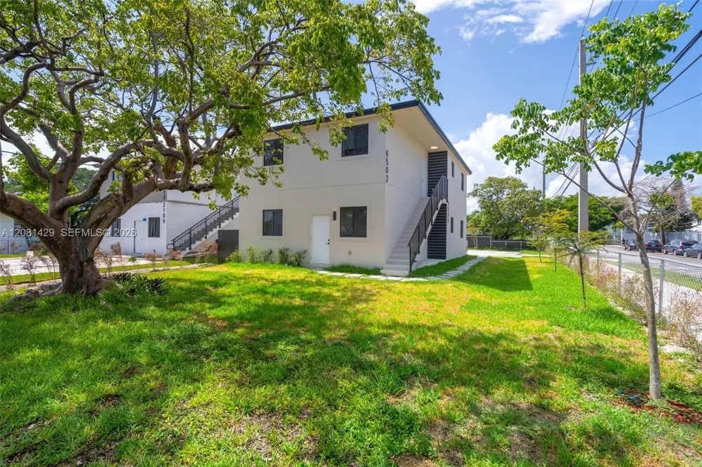 6500 NW 21st Ave #6500 Miami, FL 33147
